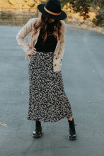Load image into Gallery viewer, Flirty skirt - Live By Nature Boutique