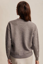 Load image into Gallery viewer, Grey Stitched Flower